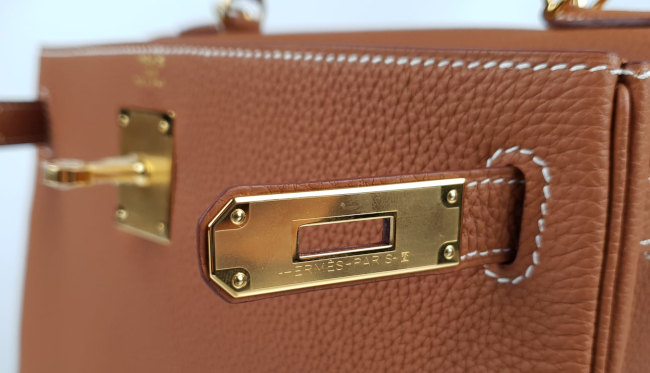 kelly-bag-metal-engraving