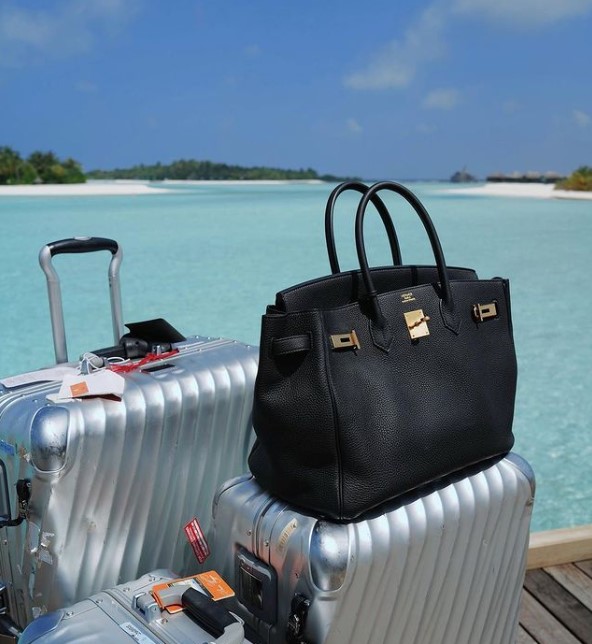 travel-with-a-hermes-bag