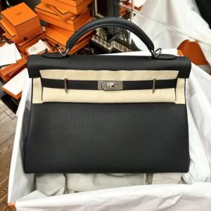 Hermès Kelly 42 Black 89 Togo