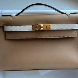 Hermès Kelly Pochette & Bicolor Chai 0M, Nata I2 Swift 2023