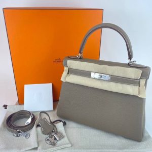 Hermès Kelly  28 Etoupe  18 Togo 2022 U