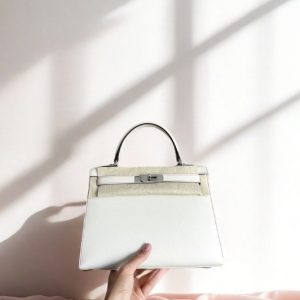 Hermès Kelly Sellier 28 White 01 Epsom