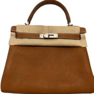 Hermès Kelly  28 Gold 37 Barenia 2024 W