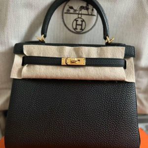 Hermès Kelly  25 Black 89, Noir naturel Togo 2024 W